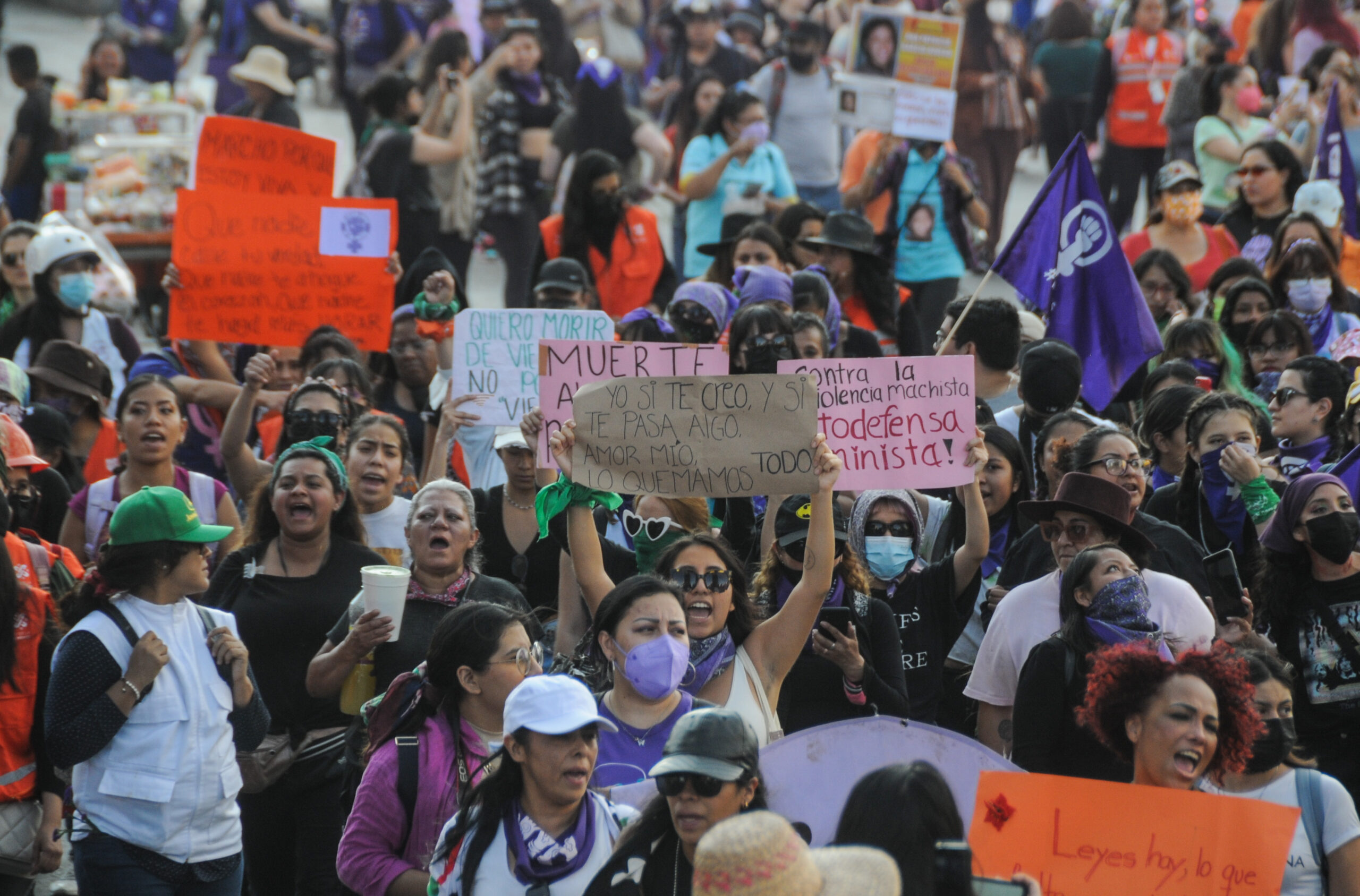 Hundreds of women protesting against gender violence in Mexico.